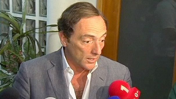 Portugal Foreign Minister Paulo Portas makes shock exit from government