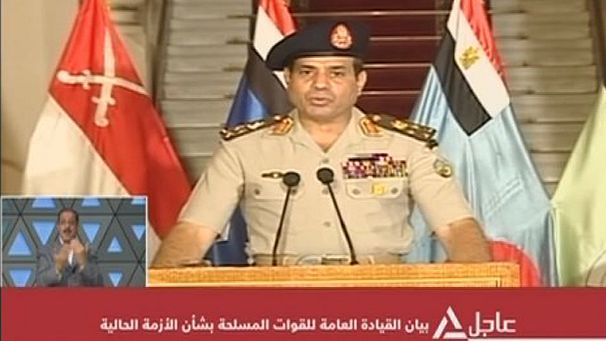 انقلاب ناعم في مصر.. الجيش يطيح بالرئيس مرسي