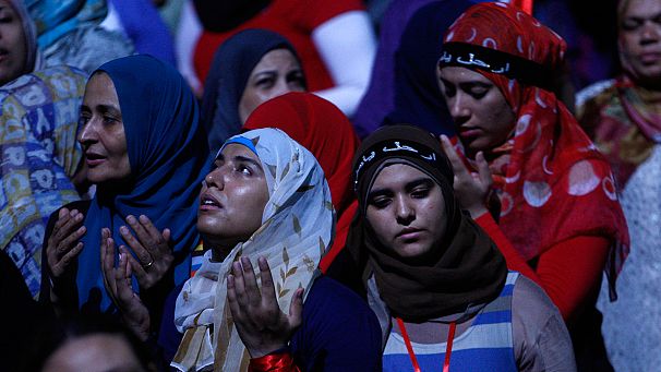 606x341_230856_viasmoi-kai-ksylodarmoi-se-gynaikes-ap.jpg?1372944706