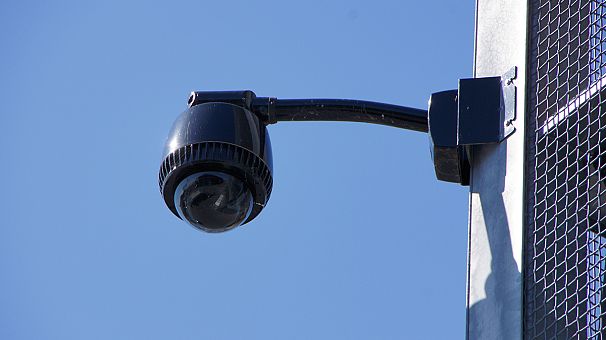 Are we all Winston Smith? State surveillance stories spread