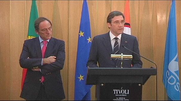 Portuguese prime minister announces reshuffle in bid to save government