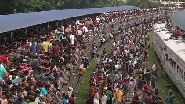 End of Ramadan rush-hour in Bangladesh
