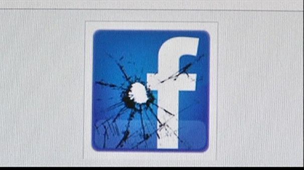 Hacker says sorry to Zuckerberg for accessing his Facebook page