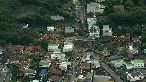 Typhoon Wipha wreaks devastation on island south of Tokyo