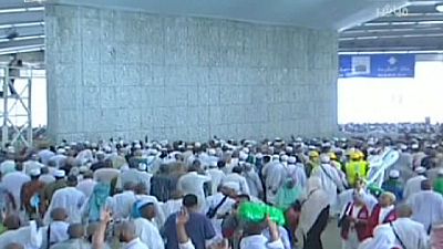 Hajj: ‘stoning of the devil’ ritual takes place near Mecca Hajj: ‘stoning of the devil’ ritual takes place near Mecca
