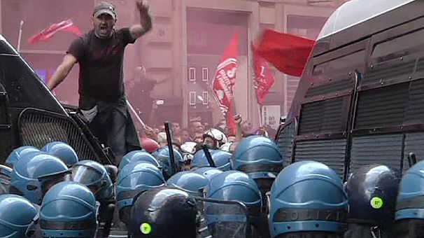 Protesters decrying Italy housing evictions clash with police in Rome