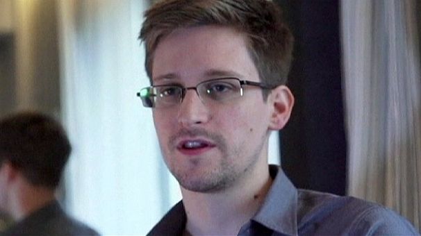 Snowden utilizó las contraseñas de sus compañeros