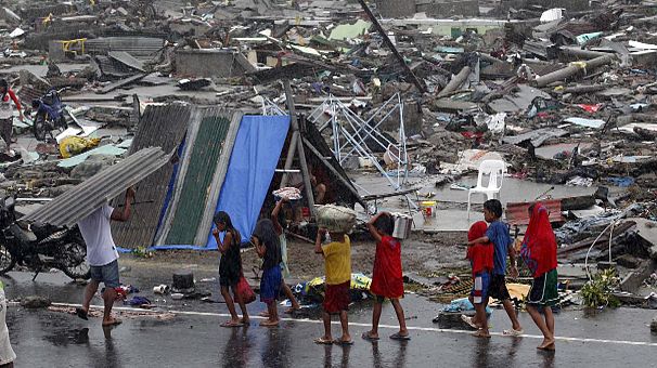 Struggle for survival in Tacloban, Philippine city flattened by Haiyan