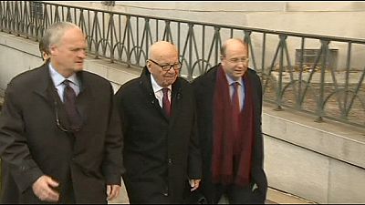 Murdoch agrees divorce settlement from third wife Murdoch agrees divorce settlement from third wife