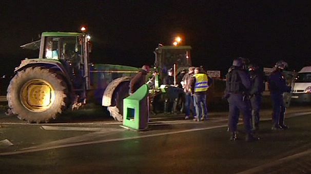 French farmers blockade Paris roads over EU agriculture reforms