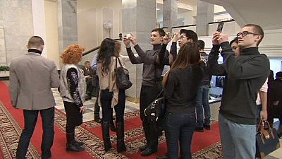 Russia may ban MPs from using iPhones over spying fears Russia may ban MPs from using iPhones over spying fears