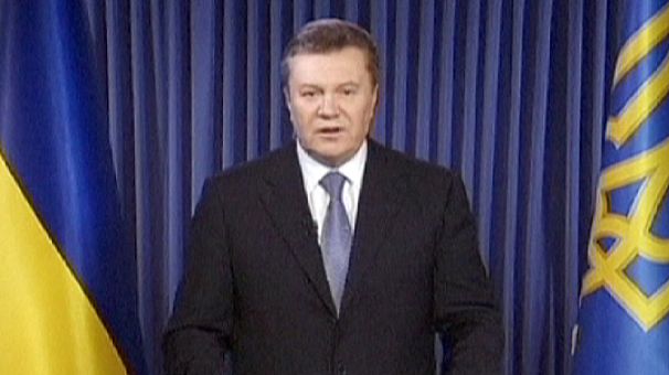 US considers sanctions against Ukraine as Yanukovych’s offer of talks with the opposition is rejected