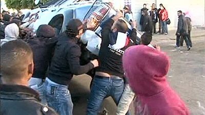 Tunisia: clashes after police block market sellers – nocomment Tunisia: clashes after police block market sellers – nocomment