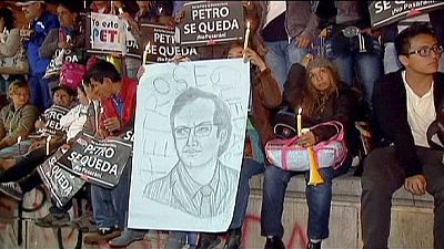 Sacked mayor battles back in Bogota Sacked mayor battles back in Bogota
