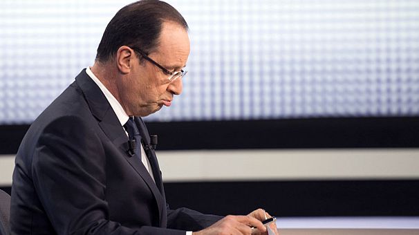 François Hollande says he and Valérie Trierweiler going through a ‘difficult and painful’ moment