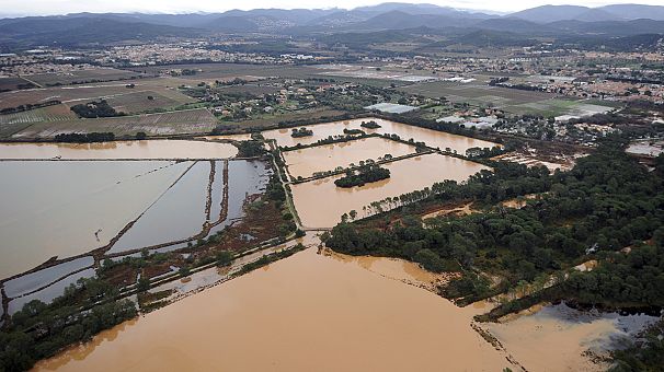 Fatal floods in France and Italy