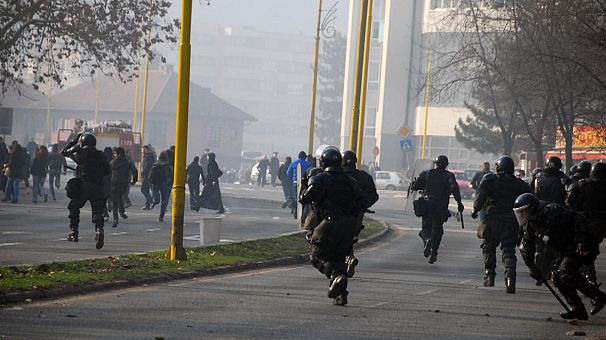 Factory closures trigger clashes in Bosnia