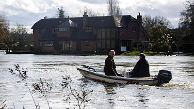 UK: hundreds evacuated from homes along River Thames as more heavy rain is forecast UK: hundreds evacuated from homes along River Thames as more heavy rain is forecast
