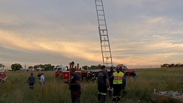 South Africa: Trapped miners ‘reluctant to emerge’ because of arrest fears