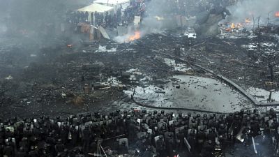 Wojenne sceny w Kijowie – dziesiątki ofiar, większość trafiona z broni palnej Wojenne sceny w Kijowie – dziesiątki ofiar, większość trafiona z broni palnej
