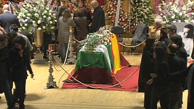 Body of Paco de Lucia flown to Madrid where mourners pay tribute Body of Paco de Lucia flown to Madrid where mourners pay tribute