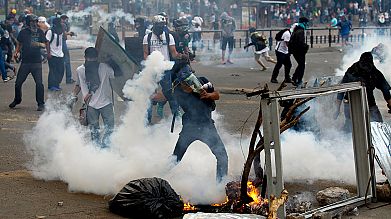 Two dead in Venezuela violence as protests continue Two dead in Venezuela violence as protests continue