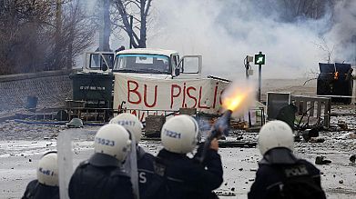 Türkei: Neue Zusammenstöße nach Tod eines Jugendlichen Türkei: Neue Zusammenstöße nach Tod eines Jugendlichen