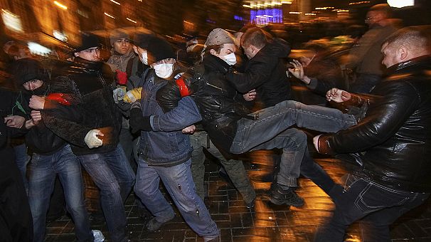 Ukraine: deadly clashes in Donetsk