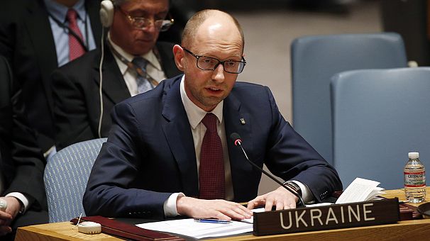 Ukraine: Yatsenyuk calls on Russia to pull troops out of Crimea