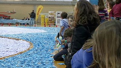 Greek students attempt world origami mosaic record – nocomment Greek students attempt world origami mosaic record – nocomment
