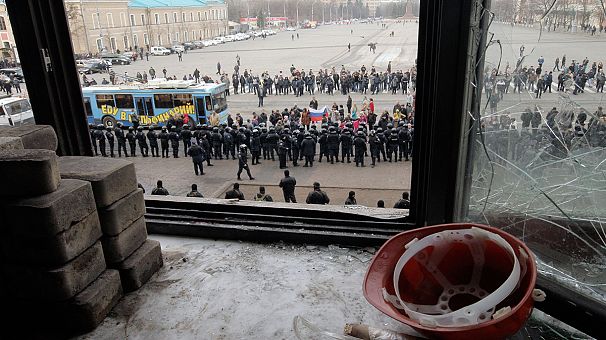 Ukraine forces retake Kharkiv building, pro-Russians hold out elsewhere