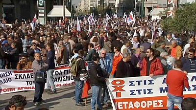 Greeks proud of endurance receive symbolic Merkel visit Greeks proud of endurance receive symbolic Merkel visit