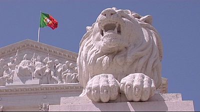 Fitch raises outlook on Portugal’s debt rating Fitch raises outlook on Portugal’s debt rating