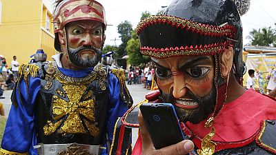 Philippines : clash of the centuries Philippines : clash of the centuries