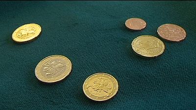 Lithuania approves plan to adopt euro but awaits green light from Brussels Lithuania approves plan to adopt euro but awaits green light from Brussels