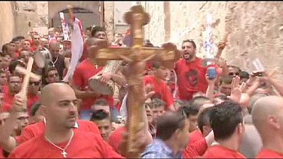 Jerusalem: Hundreds gather for Easter service amid heightened security – nocomment Jerusalem: Hundreds gather for Easter service amid heightened security – nocomment