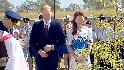 A royal walk-about – nocomment A royal walk-about – nocomment