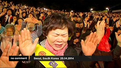 Prayers and protest mark Easter in South Korea – nocomment Prayers and protest mark Easter in South Korea – nocomment