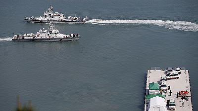 Corea del Sur: los buzos recuperan una treintena de cadáveres del transbordador hundido Corea del Sur: los buzos recuperan una treintena de cadáveres del transbordador hundido