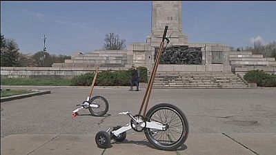 Vida sobre rodas: do triciclo à bicicleta elétrica Vida sobre rodas: do triciclo à bicicleta elétrica