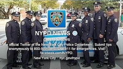 Twitter PR campaign backfires on NYPD Twitter PR campaign backfires on NYPD