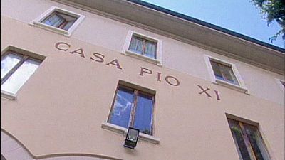 Berlusconi to begin community service next week Berlusconi to begin community service next week
