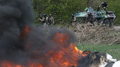 Cinco separatistas pró-russos mortos no leste da Ucrânia Cinco separatistas pró-russos mortos no leste da Ucrânia