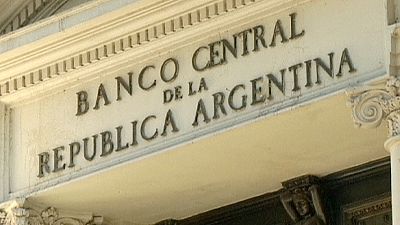Argentina promises to payoff restructured debt despite US court ruling Argentina promises to payoff restructured debt despite US court ruling