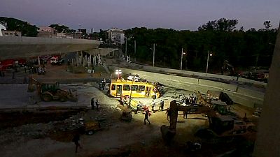Brasile: crollo del viadotto, protesta a Belo Horizonte Brasile: crollo del viadotto, protesta a Belo Horizonte