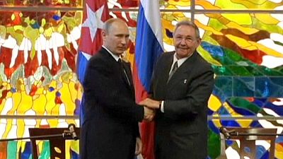 Vladimir Putin receives a warm welcome from Cold War ally Cuba Vladimir Putin receives a warm welcome from Cold War ally Cuba