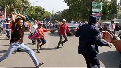 Violent clashes at a protest in Cambodia – nocomment Violent clashes at a protest in Cambodia – nocomment