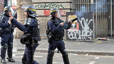 France: Police fire tear gas as banned pro-Palestinian protest turns violent – nocomment France: Police fire tear gas as banned pro-Palestinian protest turns violent – nocomment