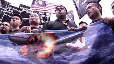 Malaysians demand answers from Russia and Ukraine over MH17 Malaysians demand answers from Russia and Ukraine over MH17