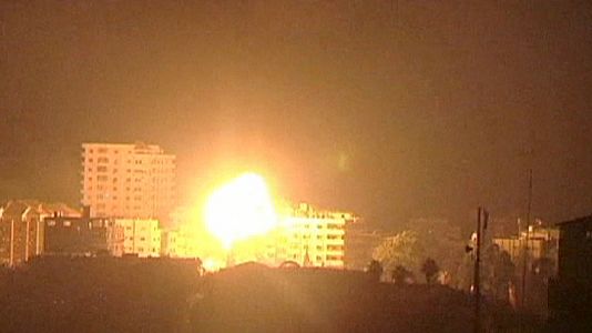 Ancora bombe su Gaza, negoziati in stallo Ancora bombe su Gaza, negoziati in stallo